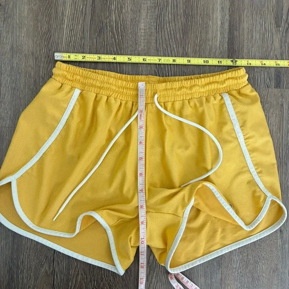 Tracksmith Van Cortlandt Shorts